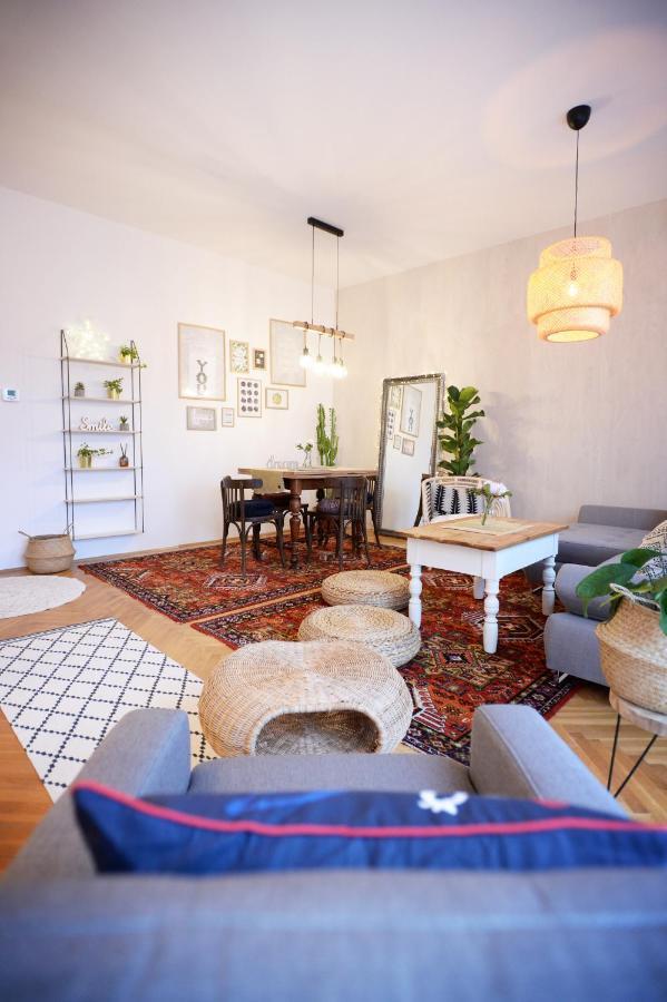 Villa Inda Rooms Еґер Екстер'єр фото