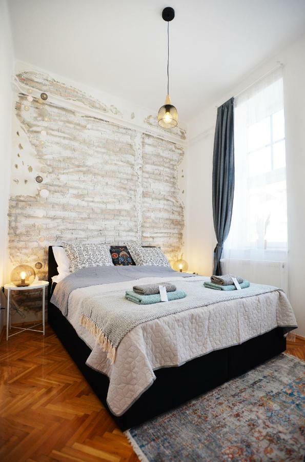 Villa Inda Rooms Еґер Екстер'єр фото